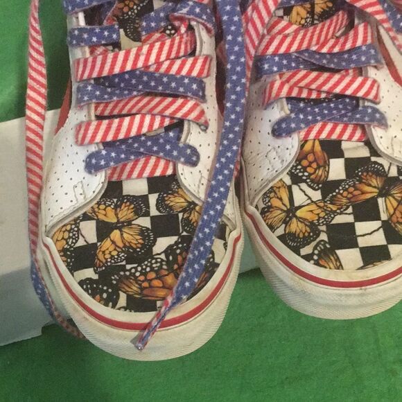 Vans high top shoes - Picture 9 of 15